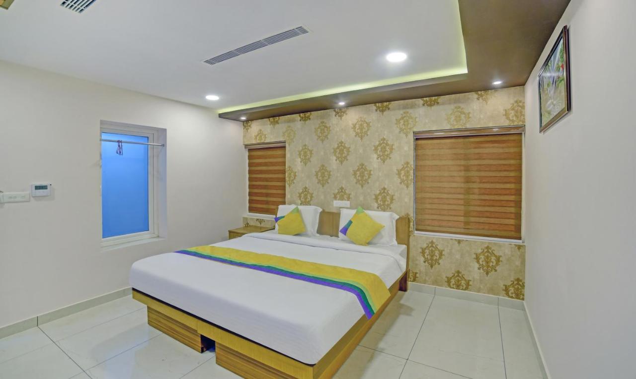 Treebo Trip Majestic Inn Thampanoor Thiruvananthapuram Exteriör bild