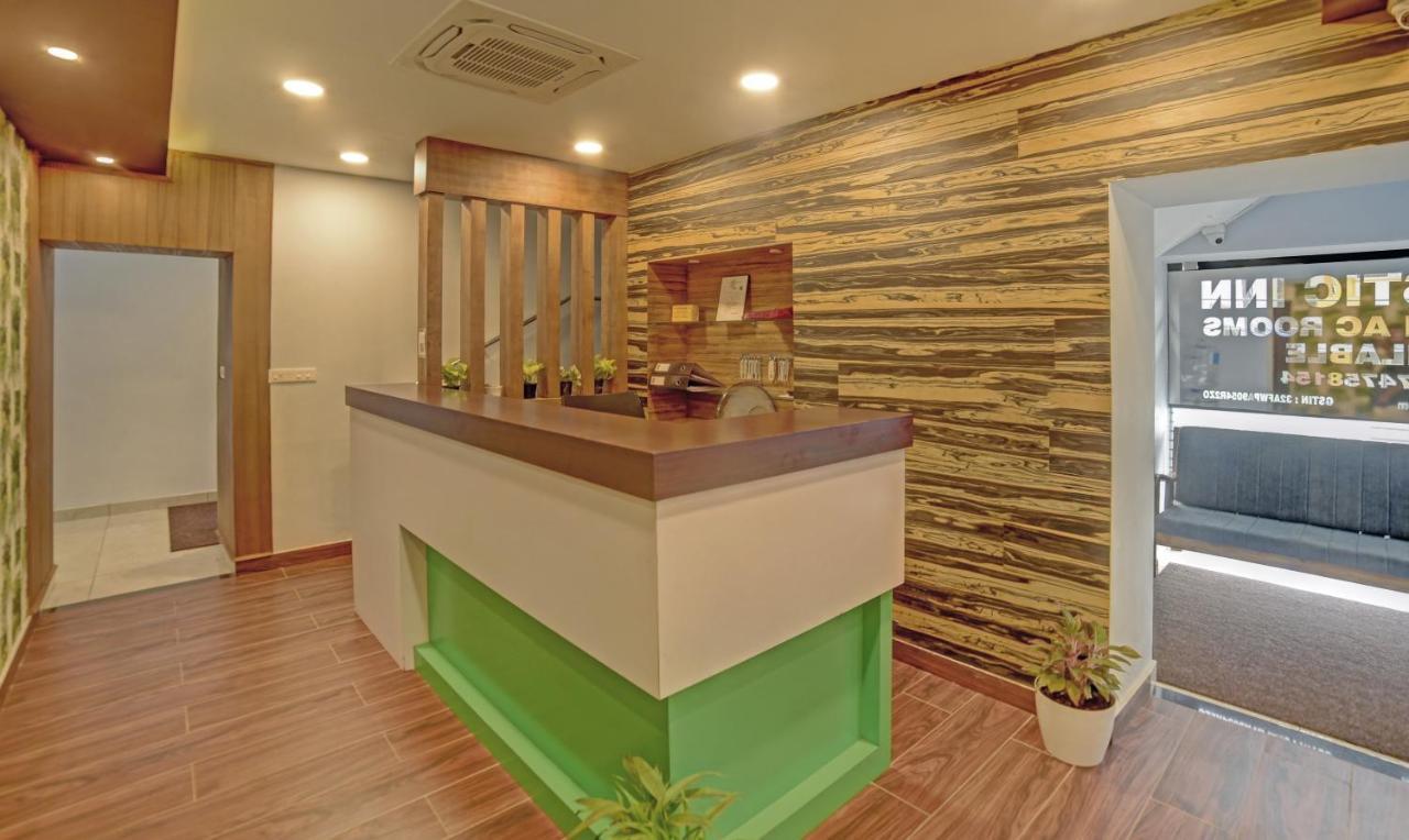 Treebo Trip Majestic Inn Thampanoor Thiruvananthapuram Exteriör bild